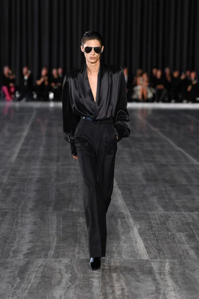 Look 43